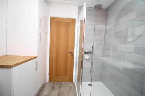 ground floor shower room