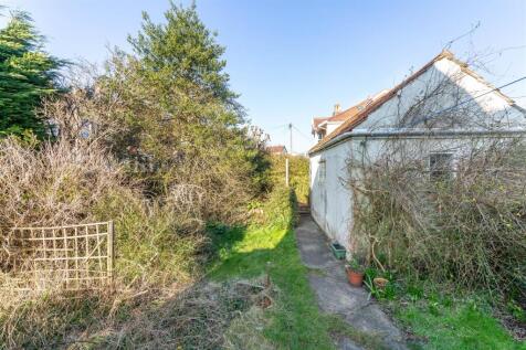 Rear Garden Garage