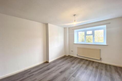 BEDROOOM 4.jpeg