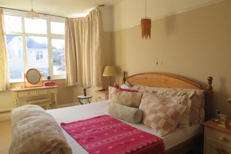 Master Bedroom.JPG