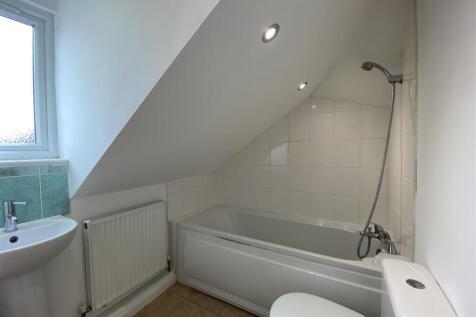 BATHROOM 4.jpeg