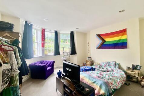 BEDROOM 8.jpeg