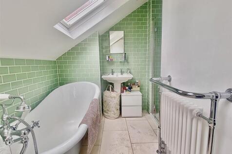 BATHROOM 2.jpeg