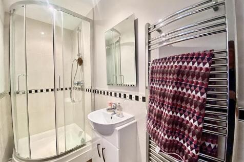 ENSUITE.jpeg