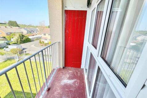 BALCONY.jpg