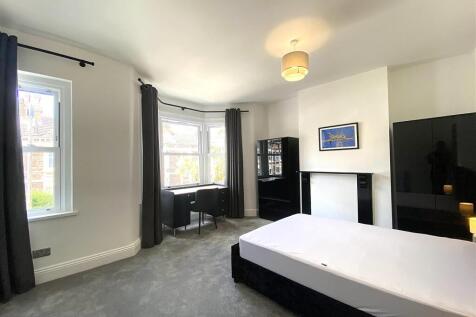 BEDROOM 6.jpeg
