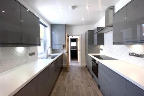 KITCHEN.jpeg