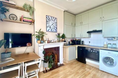 KITCHEN.jpeg