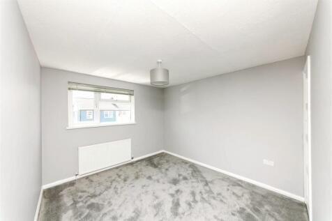 BEDROOM.jpg