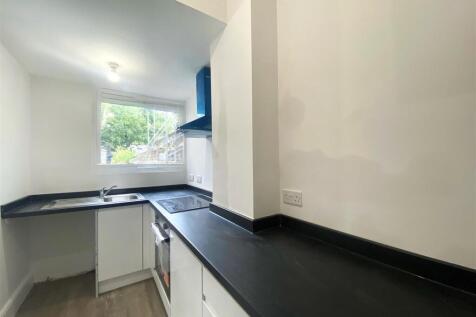 KITCHEN 2.jpg
