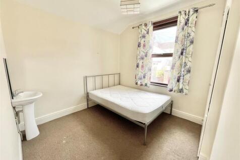ROOM 3.jpg