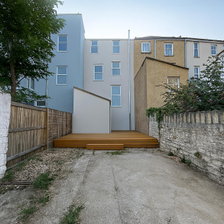 REAR GARDEN.PNG
