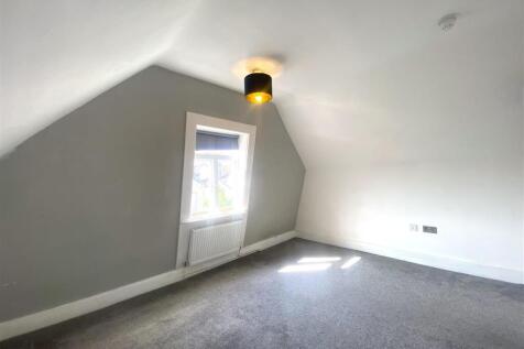 BEDROOM 2.jpeg