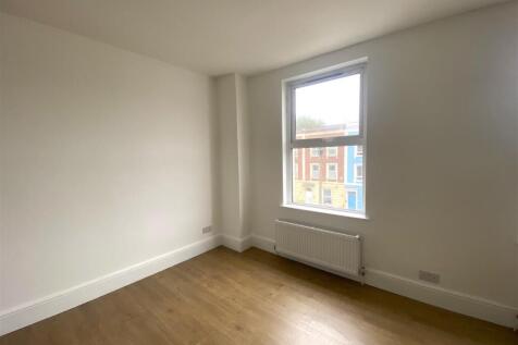 LIVING ROOM 2.jpeg