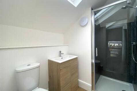 BATHROOM 4.jpeg