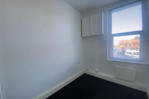 SMALL BEDROOM 2.jpeg