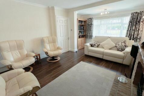 3rd Photo of Lounge