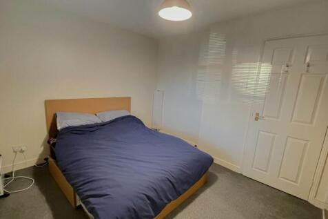 4th Photo of Bedroom 1