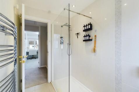 Shower-Room