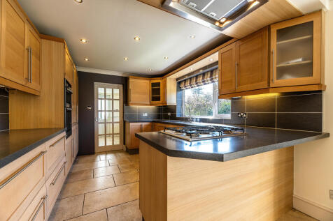 4 Hardwick Grove ...