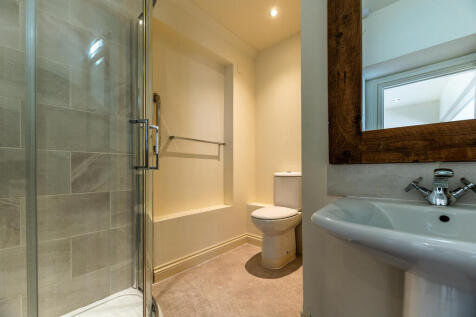 4 Hardwick Grove ...