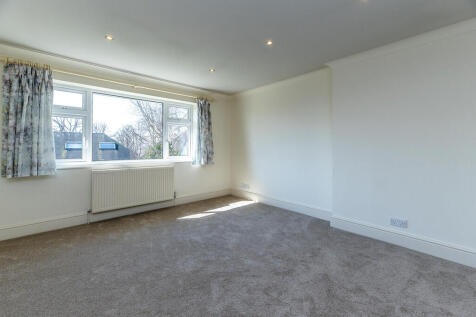 4 Hardwick Grove ...