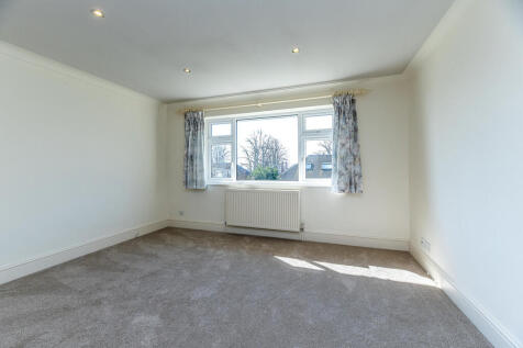 4 Hardwick Grove ...
