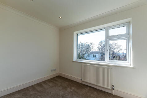 4 Hardwick Grove ...