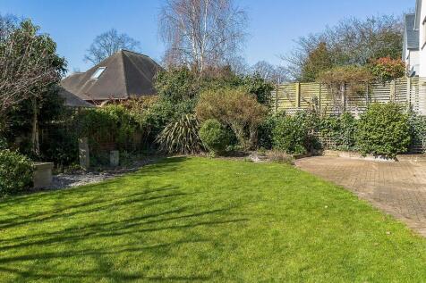 4 Hardwick Grove ...