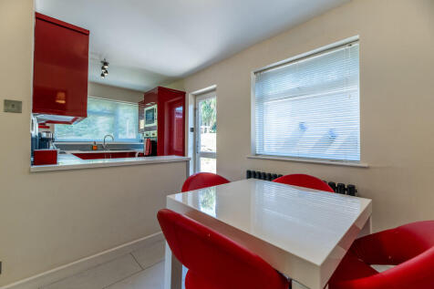 6 Moss Rise 036
