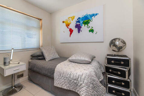 6 Moss Rise 026