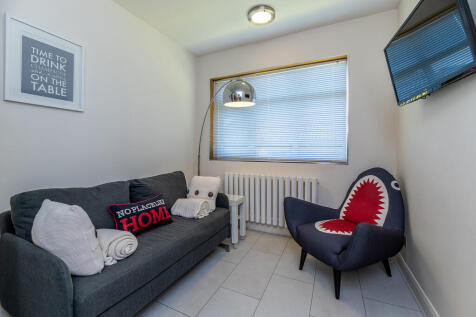 6 Moss Rise 024