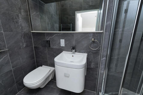 En-Suite 2
