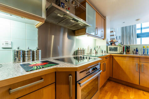 33 Kings Court 01...