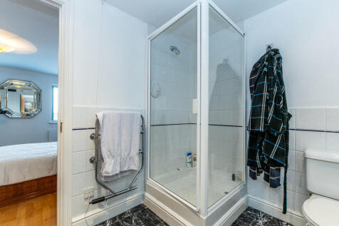 33 Kings Court 02...
