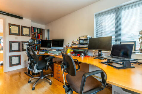33 Kings Court 02...