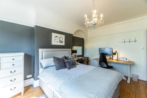 34 Warwick Road 0...