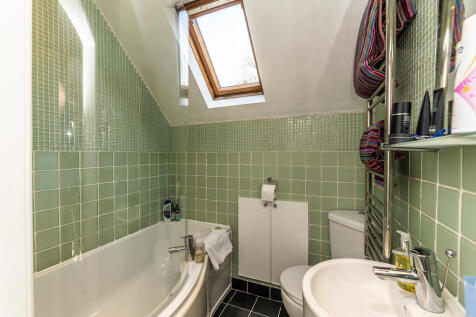 34 Warwick Road 0...