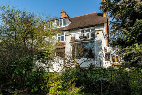 34 Warwick Road 0...