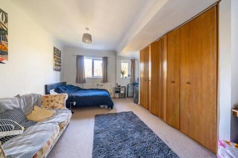 25241-09 Langham ...