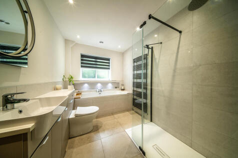 1 Yew Close Bath ...