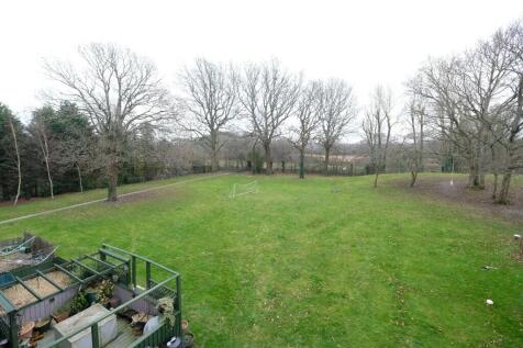 COMMUNAL GARDENS 
