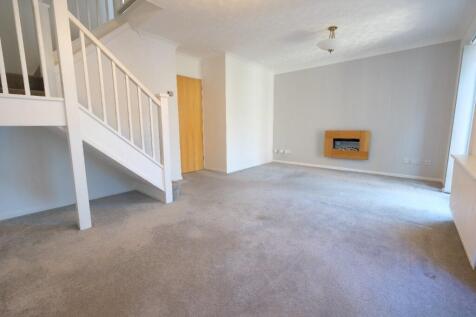 SITTING/DINING ROOM