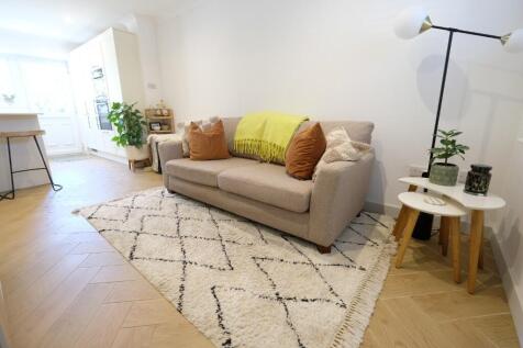 SITTING AREA