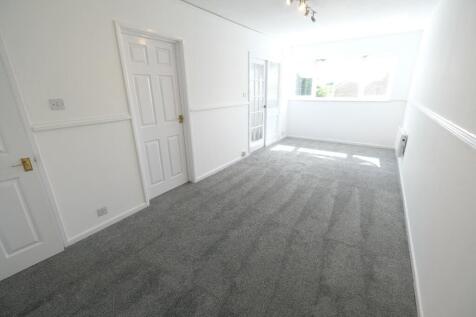 SITTING/DINING ROOM