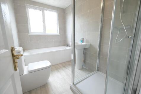 BATH/SHOWER ROOM