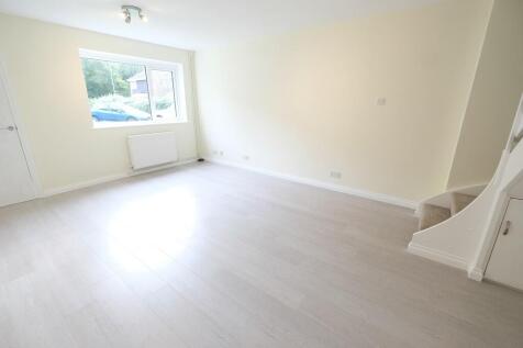 SITTING/DINING ROOM