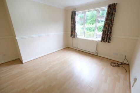 SITTING/DINING ROOM