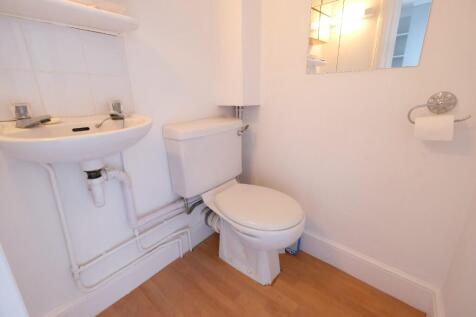 ENSUITE W.C.