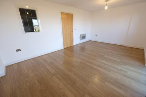 SITTING/DINING ROOM